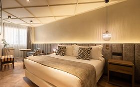 Hotel Room Mate Leo Granada